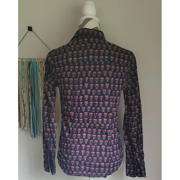 J.Crew Perfect Fit Cotton Buttondown Size 2 - Picture 2 of 4